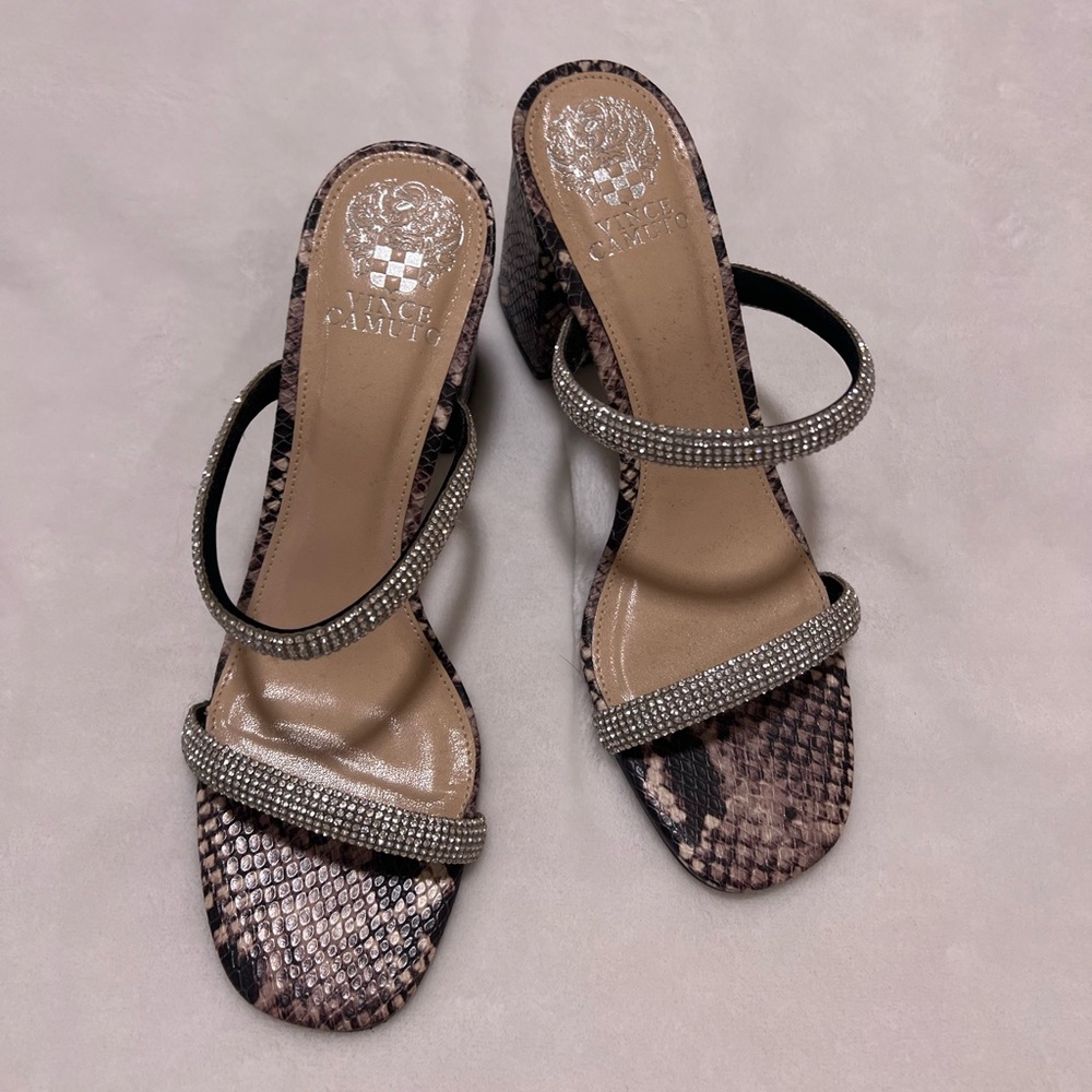 Vince Camuto Women's Heels Magaly Snakeskin Rhinestone Straps Pumps NEW - Picture 3 of 7